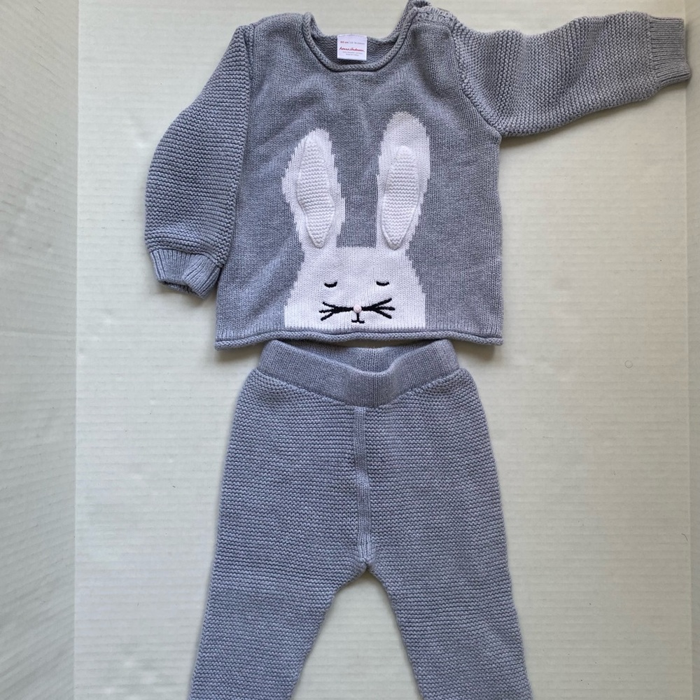 Gray knitted outfit from Hannah Anderson.